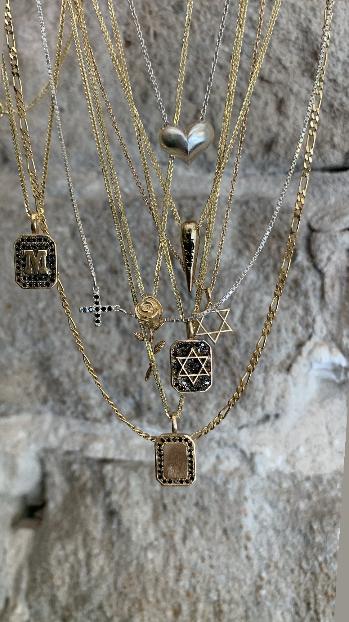 maya geller jewelry store, gold necklaces. מיה גלר תכשיטים. מאיה גלר תכשיטים.