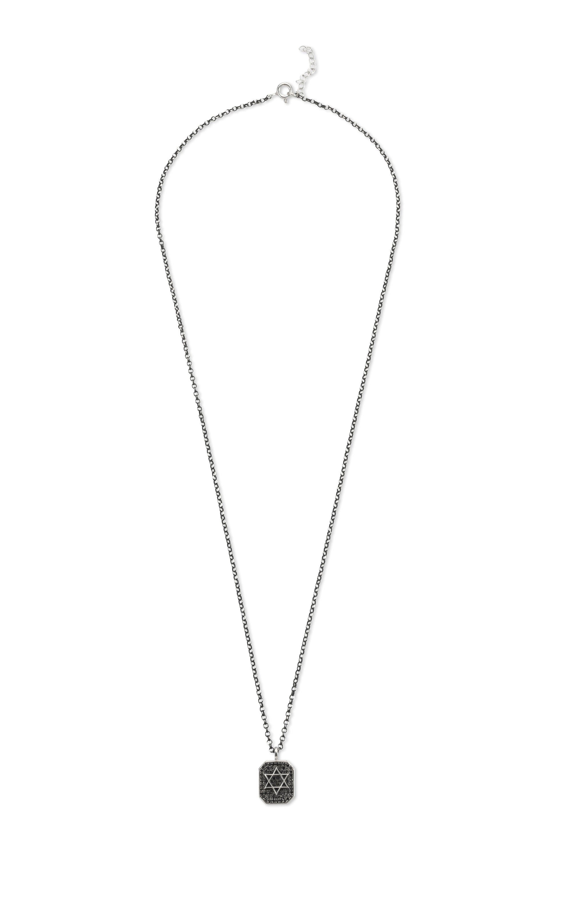magen david silver necklace for men. שרשרת מגן דוד לגבר. שרשרת מגן דוד כסופה עם אבנים שחורות. שרשר כסף לגבר.