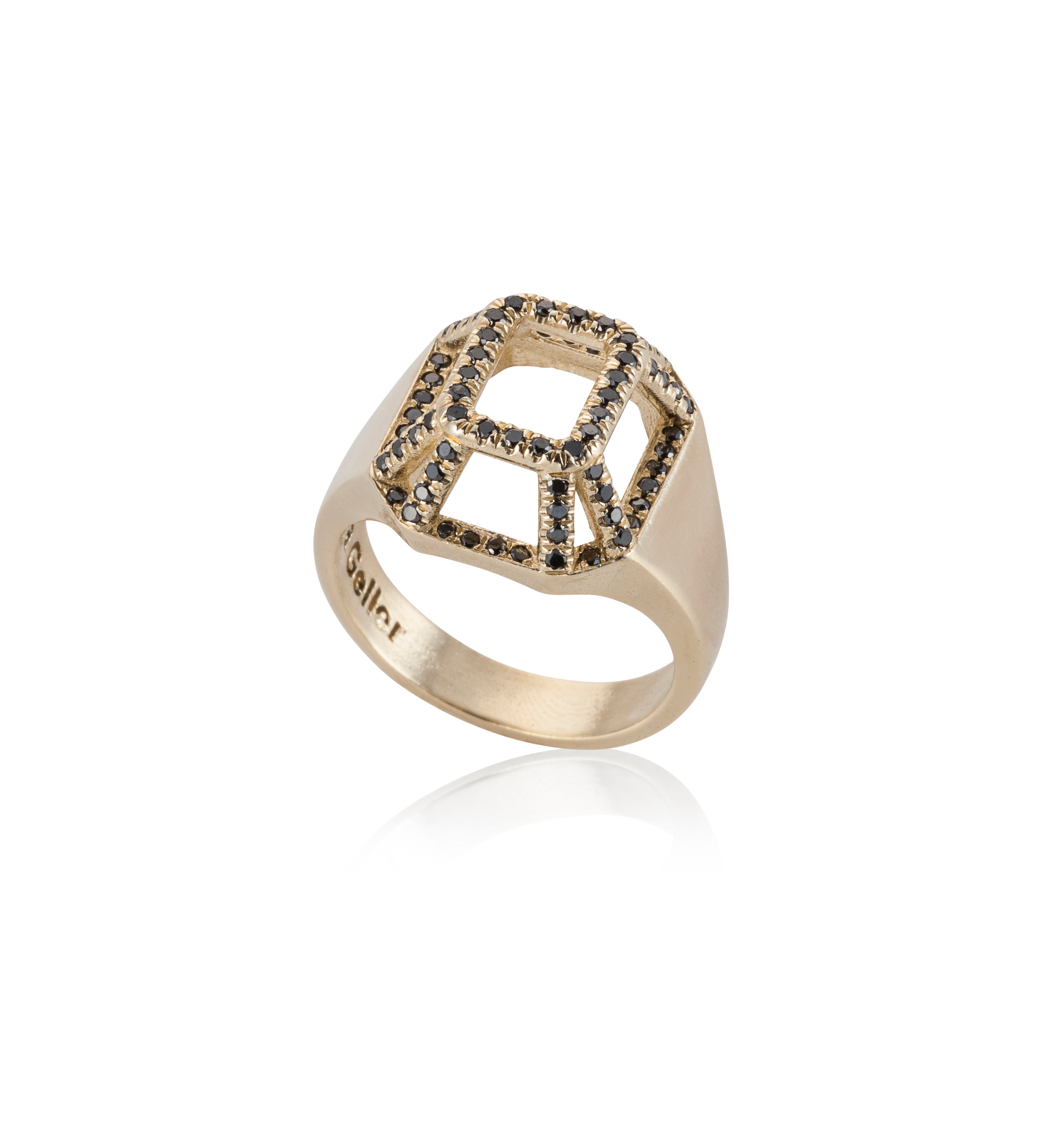 טבעת זהב יהלומים שחורים. gold ring black diamonds