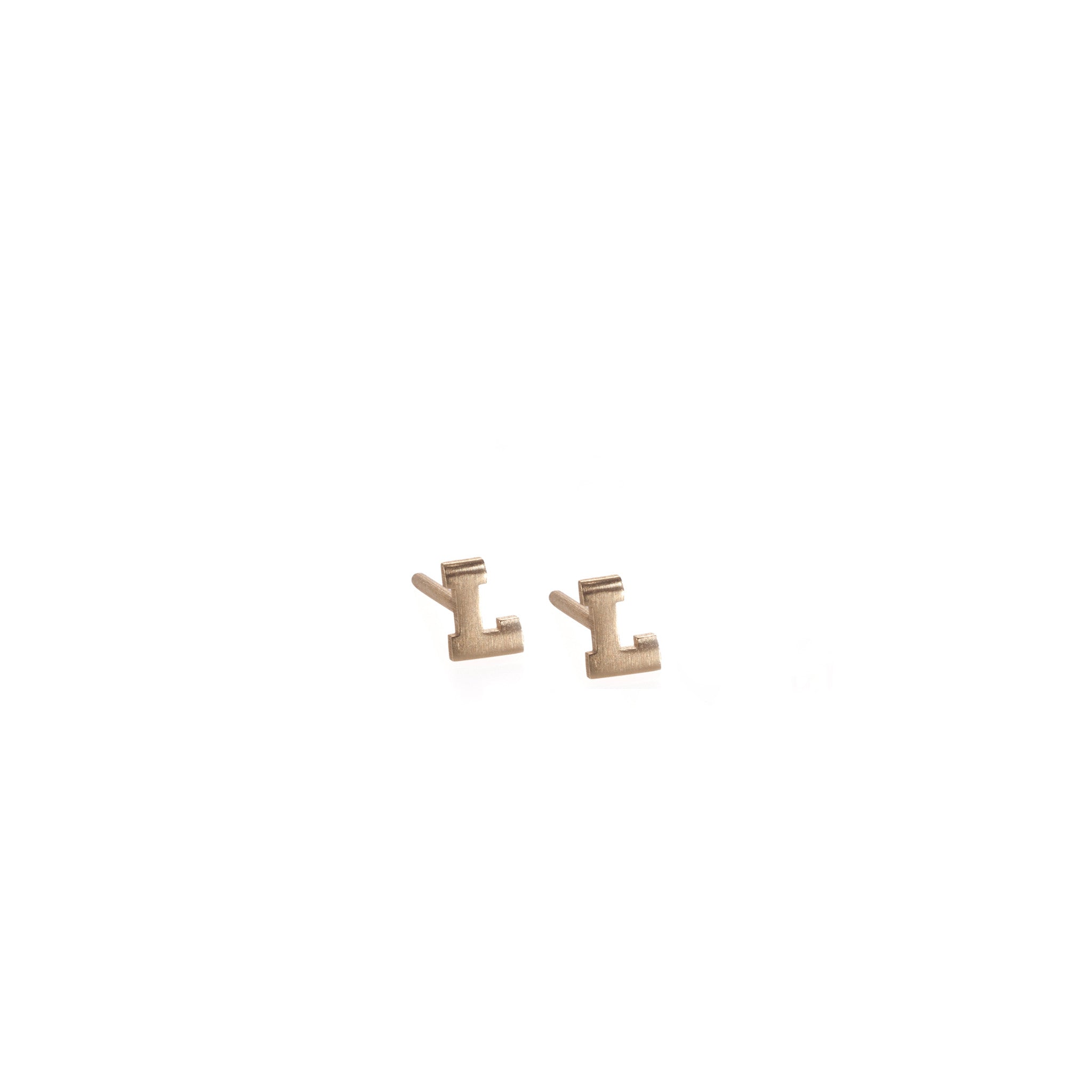 L - 14k gold studs earrings