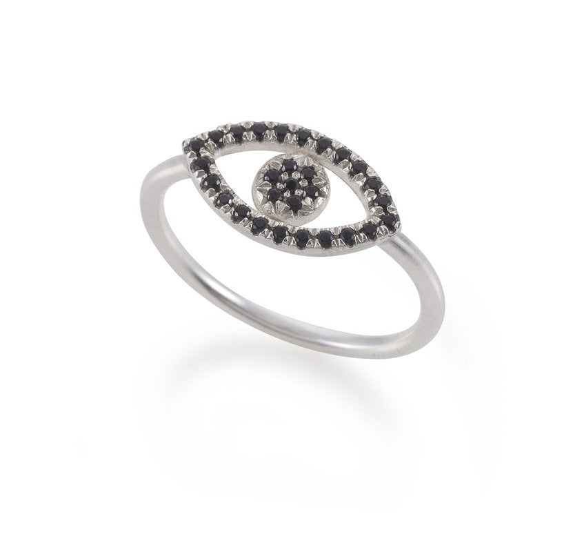 silver eye ring black small stones. טבעת עין כסף אבנים שחורות. מיה גלר טבעות
טבעת עין כסף. silver ring