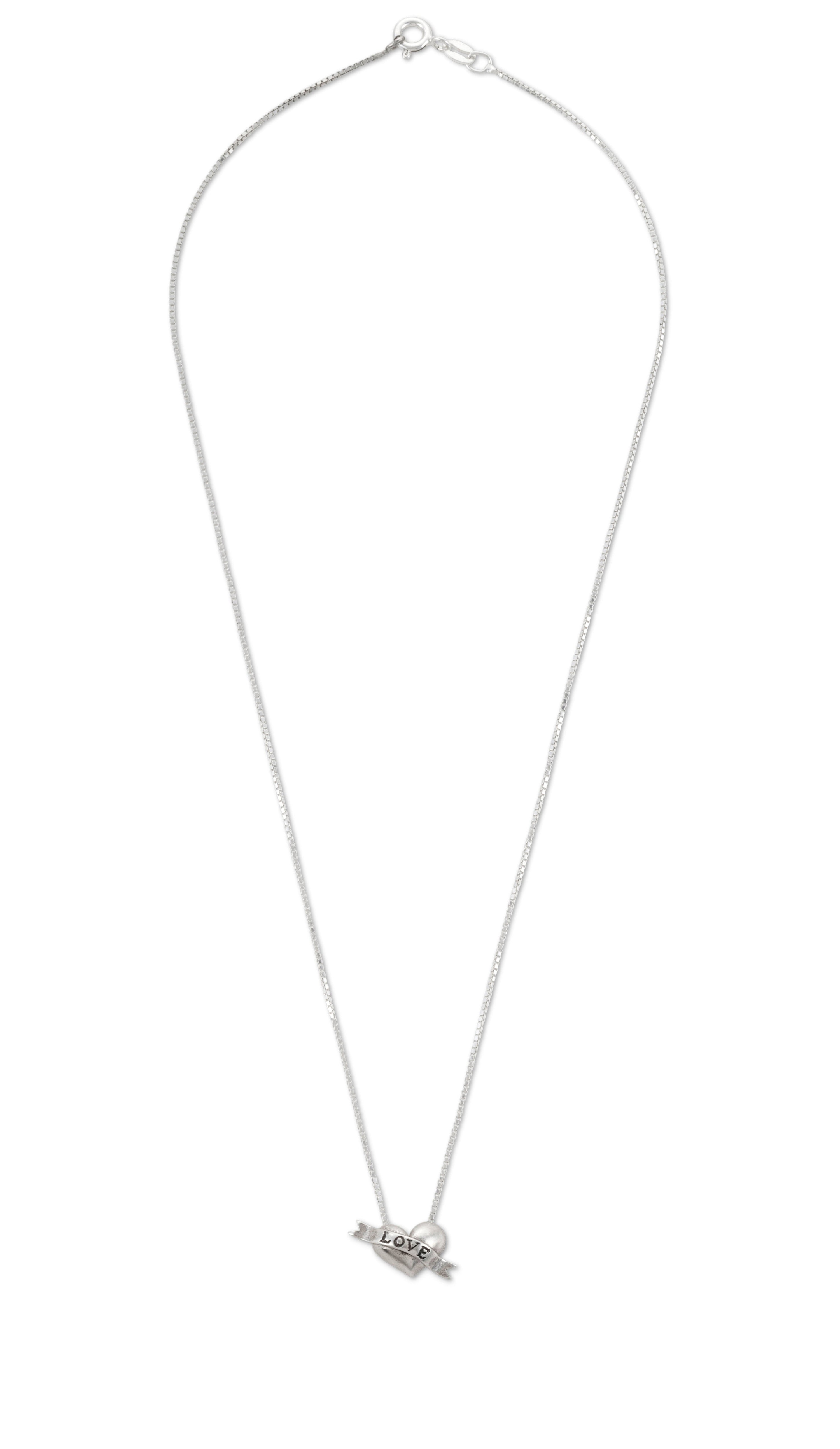 שרשרת לב כסף. silver love heart necklace.