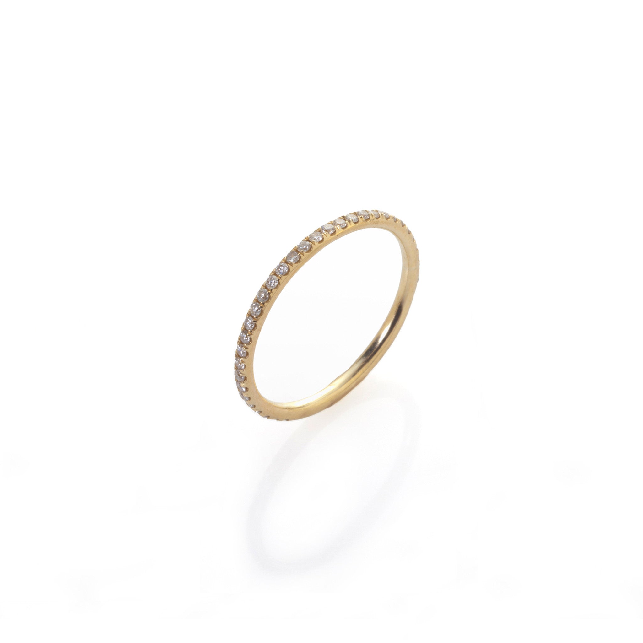 maya geller delicate diamond ring. מיה גלר טבעות נישואין. מיה גלר טבעות זהב.