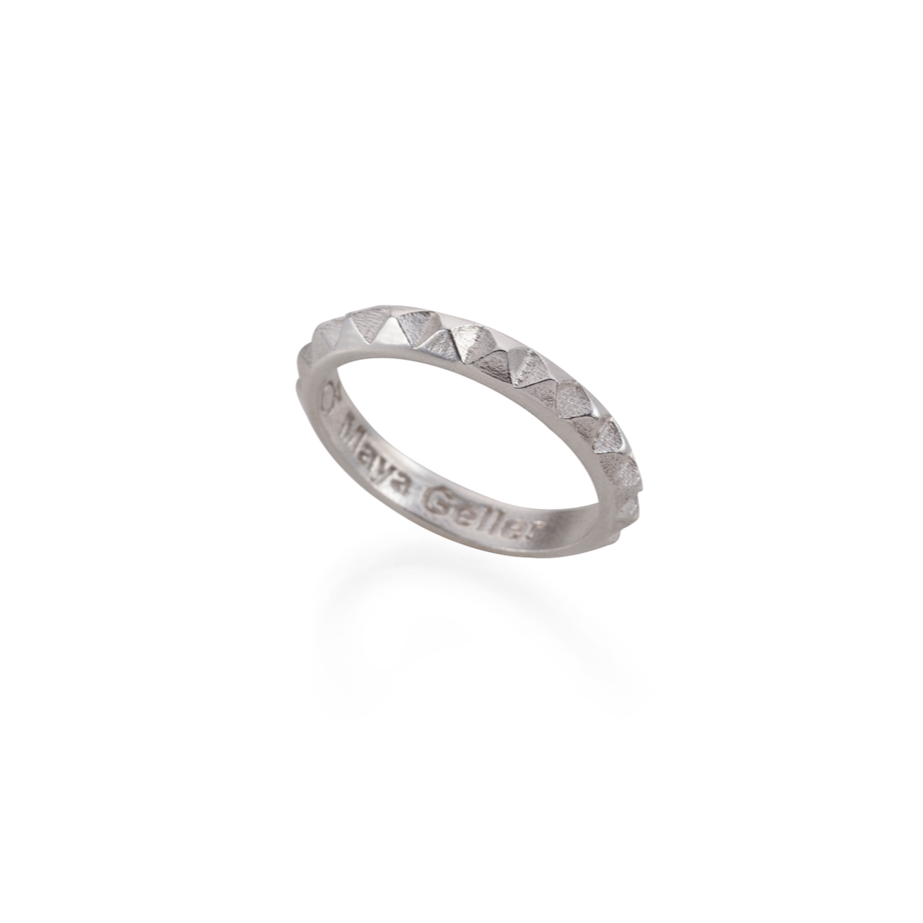 925 silver studs ring by maya geller
טבעת כסף אמיתי. טבעת ניטים כסף. מיה גלר. מאיה גלר. טבעות כסף. תכשיטי כסף