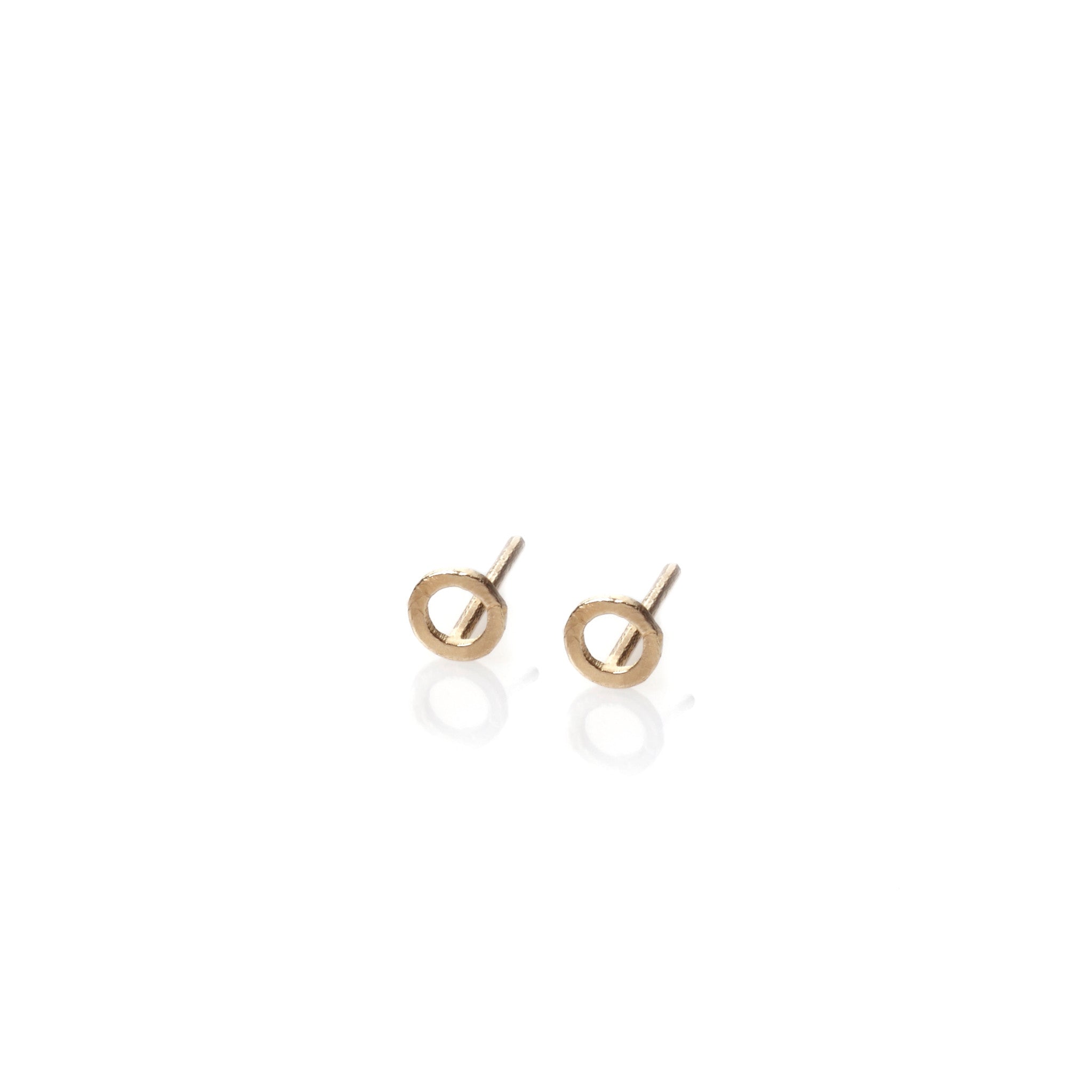 Circle - 14k gold studs earrings