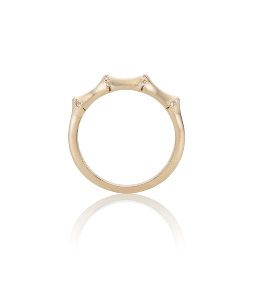 14k yellow gold 4 small peaks with white diamonds